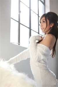 独占首富家产，从整治恶毒真千金开始全局