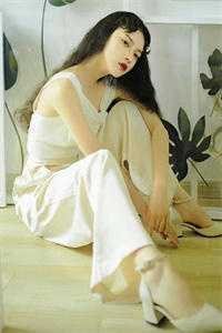 逃出囚笼归来，她将世子踢下神坛结局+后续