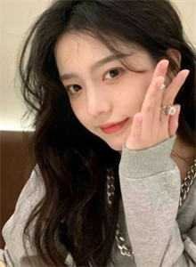 女神嫌我穷酸，我转身氪进美人圈爆火全网