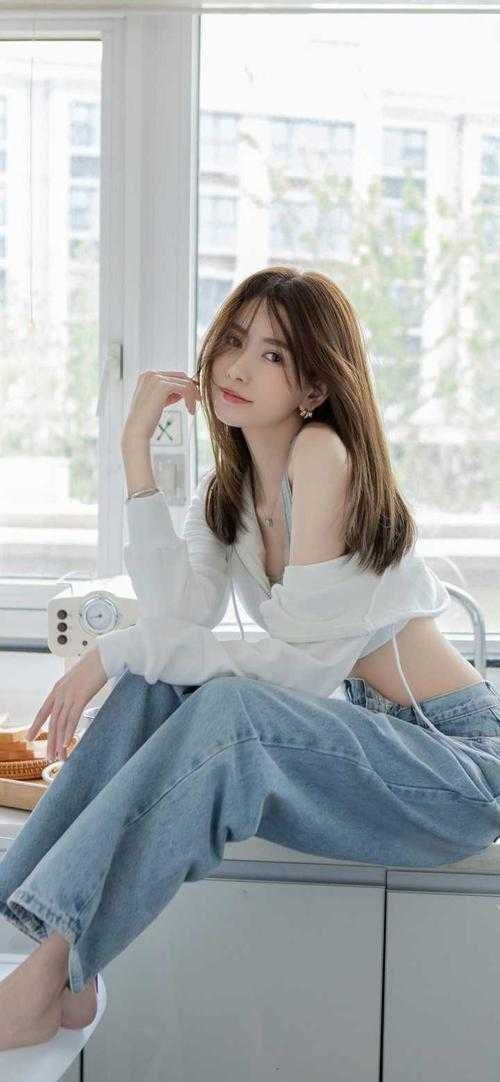 妻子让助理抱自己参会，我转身离开完本