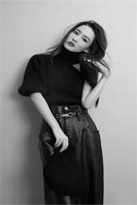 刚入职半个月，小白兔被上司盯上了已完结版