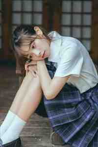 月坠寒江，乍惊春醒全篇