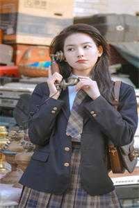 订婚宴上，未婚妻接过男模的房卡爆火全网