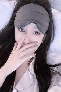 结婚纪念日，亲眼目睹老婆和白月光拥吻免费