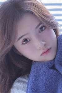 逃出囚笼归来，她将世子踢下神坛柳月娥苏微雨完结文