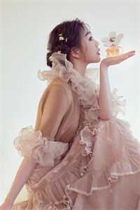 系统让我变成乖皇后，皇帝慌了爆款热文