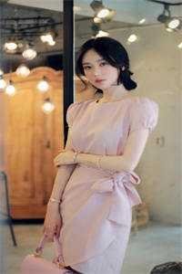 重回饿死当天，带女儿远走高飞无删减