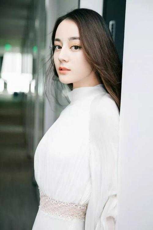 刚入职半个月，小白兔被上司盯上了小说