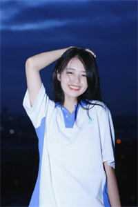 觉醒狩猎外挂，我在黑市成传说完整版