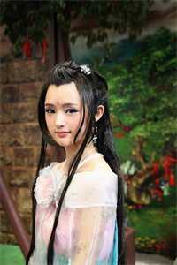 独占首富家产，从整治恶毒真少爷开始无删减版