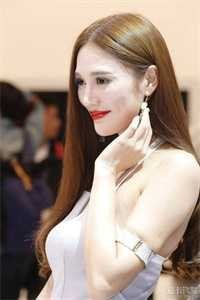 知道我的头绳几万块后，恨嫁女教官气疯了小说免费阅读