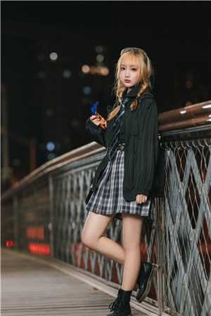 重生后，我笑看女友和小青梅去参加旗袍展全文+番外