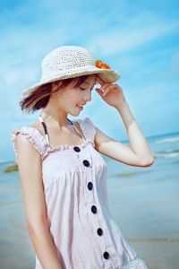 凭她花落又逢秋全新