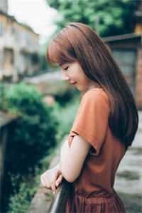 领证当天，我收到女友和她助理的结婚证完结txt