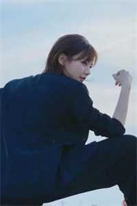 和她散于那年秋全新