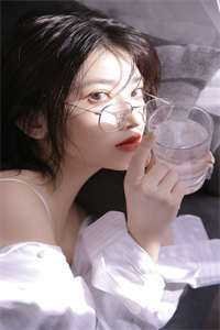 逃婚路上重生？恶毒前妻首长宠疯在线看