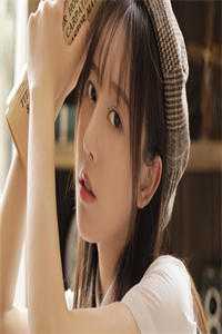 长冬如许，她寄朝朝篇章